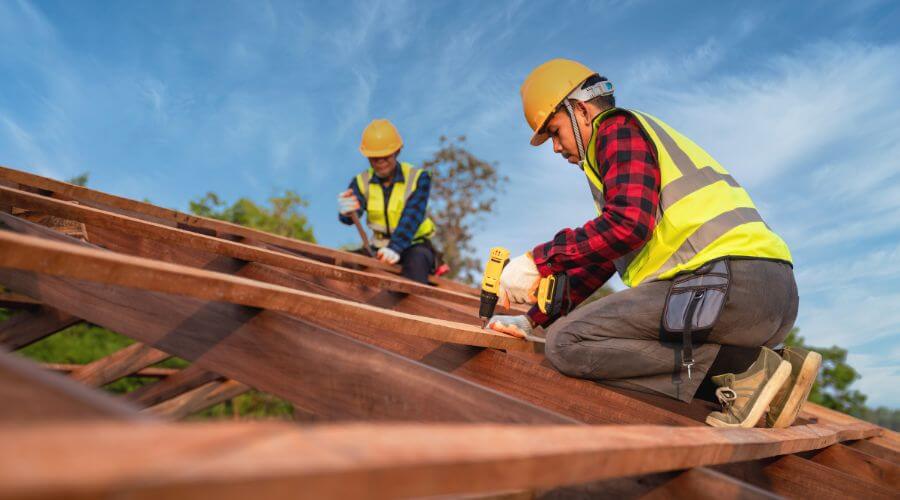 Professional residential roofers in Maybee, MI